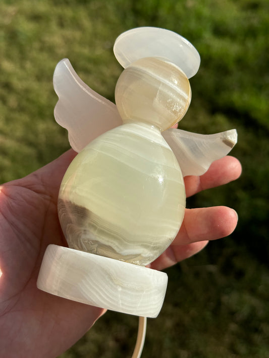 Mexican Sand/White Onyx Angel Lamp