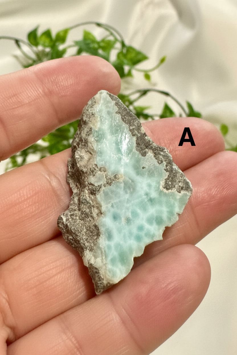 Rough Larimar Stone, Natural Raw Crystal, Dominican Larimar, Crystal Specimen, Collector Stone