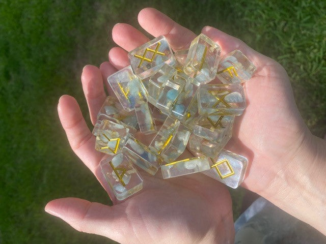 Aquamarine and Citrine Resin Runes Set