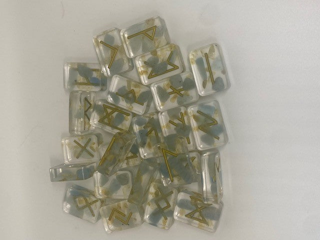 Aquamarine and Citrine Resin Runes Set