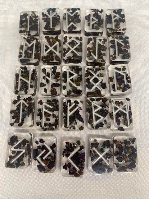 Chalcopyrite Resin Runes Set